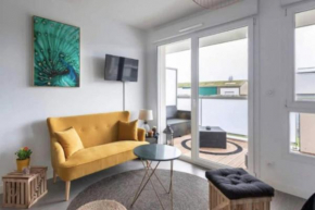 Beautiful Modern Studio with TERRACE near the SEA